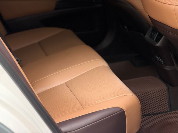 2021 Lexus ES 250 VII Рестайлинг, белый, 3490000 рублей - вид 19