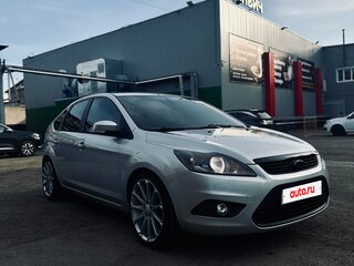 2010 Ford Focus II Рестайлинг, серебристый, 700000 рублей, вид 2