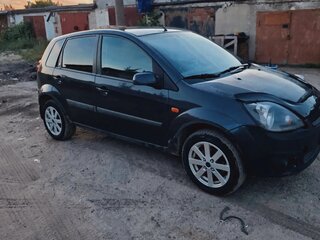 2007 Ford Fiesta Mk5, серый, 300000 рублей, вид 2