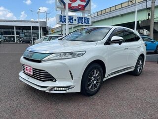 2018 Toyota Harrier III (XU60) Рестайлинг, белый, 2330000 рублей, вид 1
