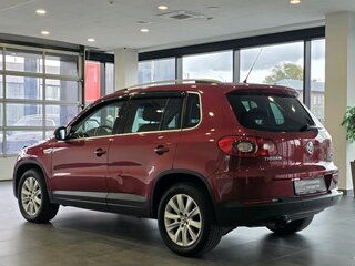 2010 Volkswagen Tiguan I, красный, 1040000 рублей, вид 5