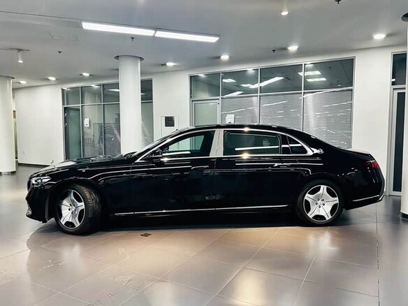 2025 Mercedes-Benz Maybach S-Класс 580 II (Z223), чёрный, 20000018 рублей - вид 6