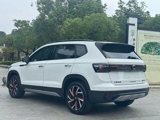 2024 Volkswagen Tharu 300 TSI I Рестайлинг, белый, 2582501 рублей, вид 5