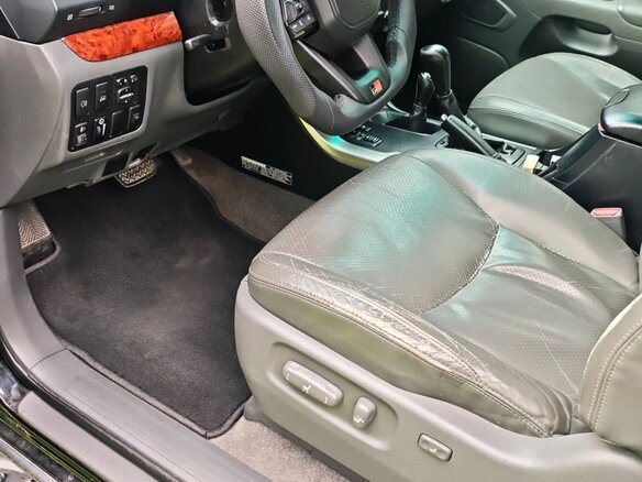 2005 Toyota Land Cruiser Prado 5-speed 120 Series, чёрный - вид 7