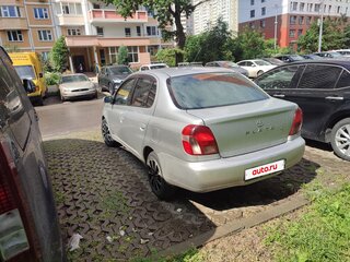 2001 Toyota Platz, серый, 270000 рублей, вид 4