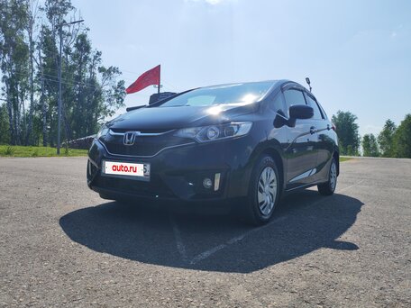 2017 Honda Fit III Рестайлинг, чёрный, 1025000 рублей, вид 1