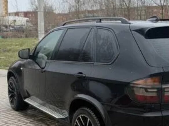 2007 BMW X5 48i II (E70), чёрный, 1450000 рублей - вид 3