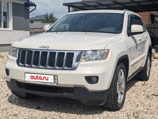 2010 Jeep Grand Cherokee IV (WK2), белый, 1520000 рублей, вид 3
