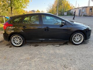2011 Ford Focus III, чёрный, 650000 рублей, вид 3