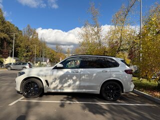2020 BMW X5 40d IV (G05/G18), белый, 8400000 рублей, вид 5