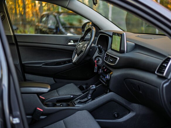 2018 Hyundai Tucson III, серый - вид 12