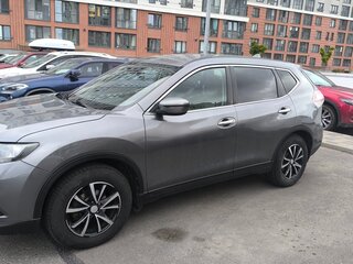 2017 Nissan X-Trail III, серый, 1550000 рублей, вид 5