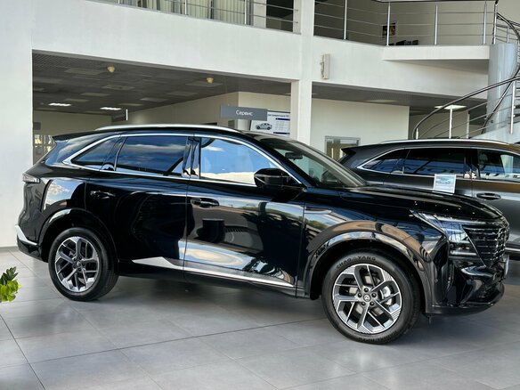 2025 Changan CS75 Plus IV, чёрный, 4339900 рублей - вид 3