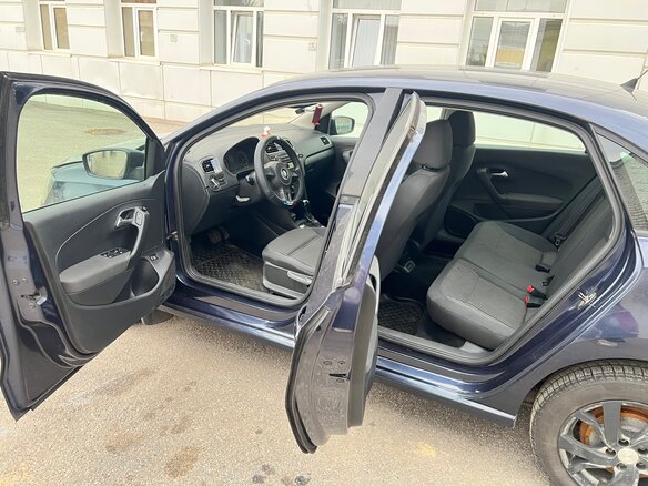 2010 Volkswagen Polo V, синий, 580000 рублей - вид 12