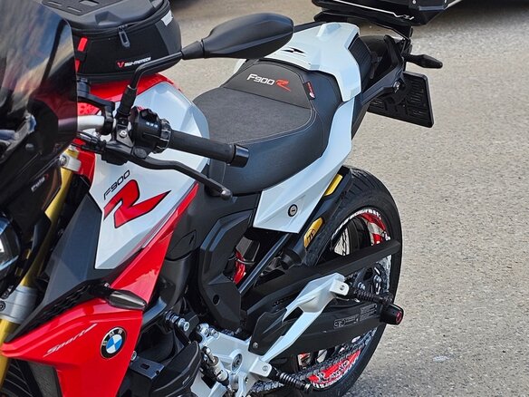 2021 BMW F 900 R, чёрный, 1080000 рублей - вид 6