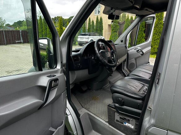 2007 Mercedes-Benz Sprinter, серебристый, 2500000 рублей - вид 10