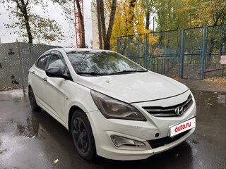 2016 Hyundai Solaris I Рестайлинг, белый, 440000 рублей, вид 1