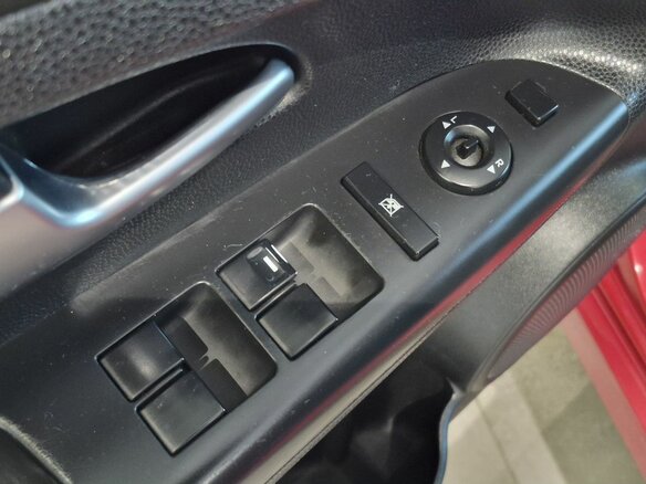 2012 Kia Venga I, красный, 709000 рублей - вид 8