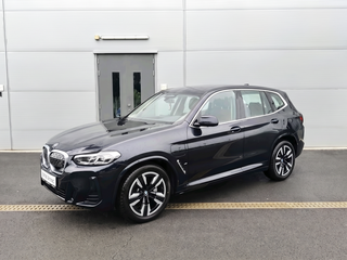 2025 BMW iX3 I (G08) Рестайлинг, чёрный, 6390000 рублей, вид 2