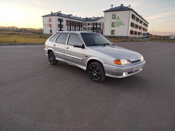 2010 Lada (ВАЗ) 2114, серебристый, 135000 рублей