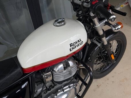 2021 Royal Enfield Interceptor 650, белый, 490000 рублей, вид 4