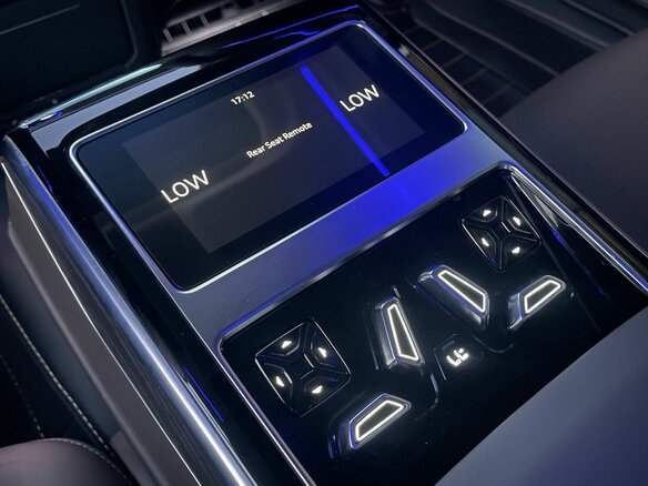 2023 Audi A8 Long 50 TFSI IV (D5) Рестайлинг, чёрный, 10500000 рублей - вид 24