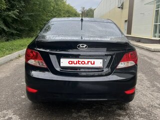 2013 Hyundai Solaris I, чёрный, 690000 рублей, вид 4
