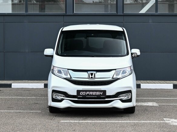 2015 Honda Stepwgn Spada V, белый, 1989000 рублей - вид 2