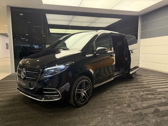2024 Mercedes-Benz V-Класс Extra Long 300 d экстра длинный III (W447) Рестайлинг 2, чёрный, 17200000 рублей - вид 4