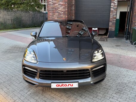2019 Porsche Cayenne S Coupé III, серый, 8750000 рублей, вид 3