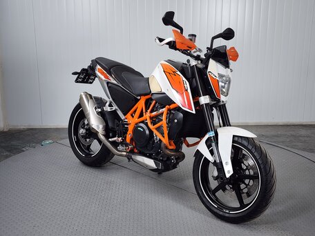 2012 KTM 690 Duke, белый, 449000 рублей, вид 2
