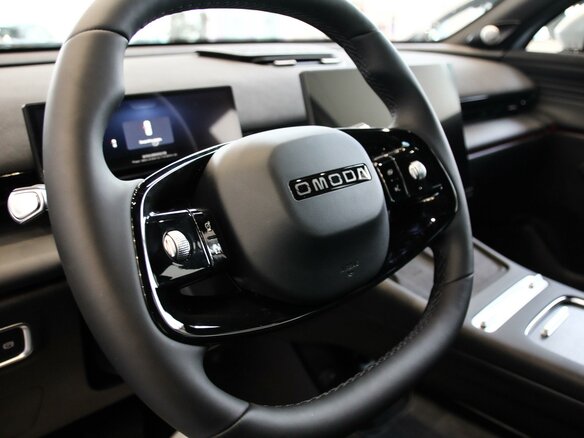 2026 Omoda C7, серебристый, 3099000 рублей - вид 26