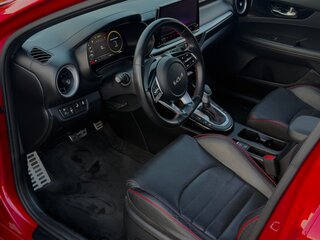 2021 Kia K3 II Рестайлинг, красный, 2700000 рублей, вид 5