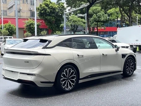 2026 Zeekr 007 GT 103 kWh, белый, 7470000 рублей, вид 3