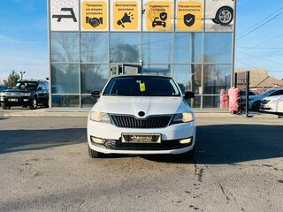 2017 Skoda Rapid I Рестайлинг, белый, 999999 рублей, вид 3