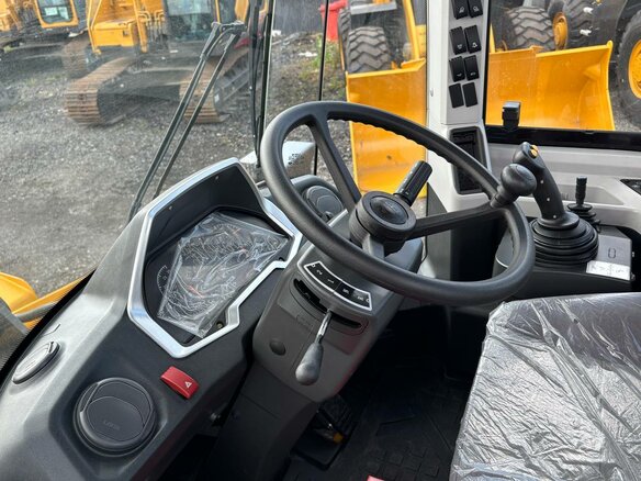 2025 LGCE L935H, жёлтый, 4900000 рублей - вид 12
