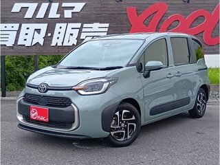 2023 Toyota Sienta III, серый, 1300000 рублей, вид 2