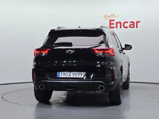 2022 Chevrolet TrailBlazer III, чёрный, 1600000 рублей, вид 3