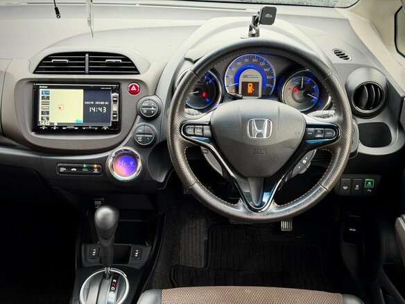 2013 Honda Fit Shuttle I Рестайлинг, серый, 980000 рублей - вид 13