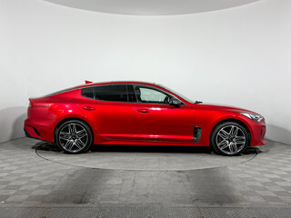2022 Kia Stinger I Рестайлинг, красный, 3299000 рублей, вид 4