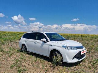 2017 Toyota Corolla Axio XI (E160, E170, E180) Рестайлинг 1, белый, 1240000 рублей, вид 2