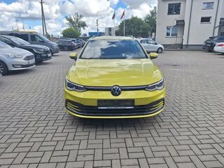 2023 Volkswagen Golf VIII, золотистый, 2132000 рублей, вид 5