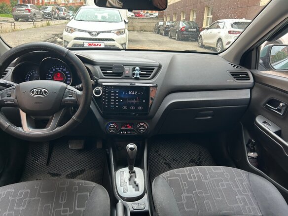 2012 Kia Rio 4-speed III, зелёный - вид 5