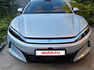 2025 BYD Han L, серебристый, 9900000 рублей, вид 3