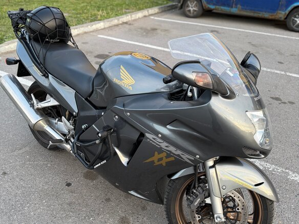 1998 Honda CBR 1100 XX, серый, 420000 рублей - вид 5