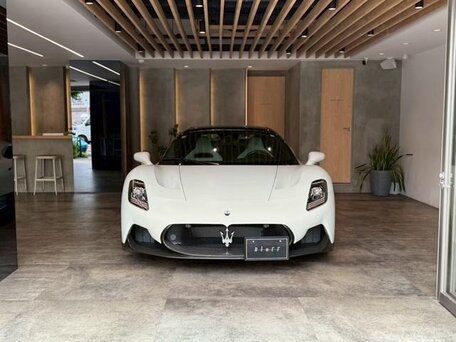 2023 Maserati MC20 Cielo, белый, 15300000 рублей, вид 5