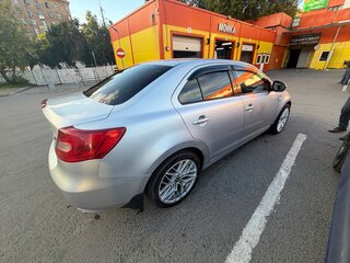 2011 Suzuki Kizashi, серебристый, 950000 рублей, вид 3