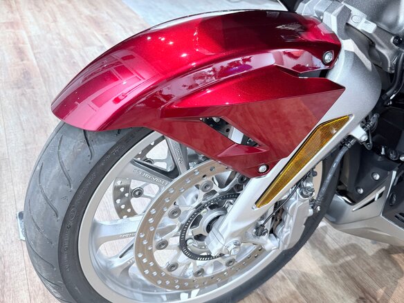 2023 Honda GL 1800 Gold Wing, красный - вид 32