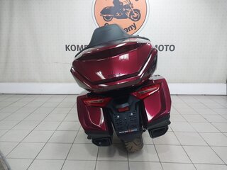 2025 Honda GL 1800 Gold Wing, красный, 3399000 рублей, вид 4