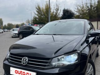 2017 Volkswagen Polo V Рестайлинг, чёрный, 1150000 рублей, вид 1